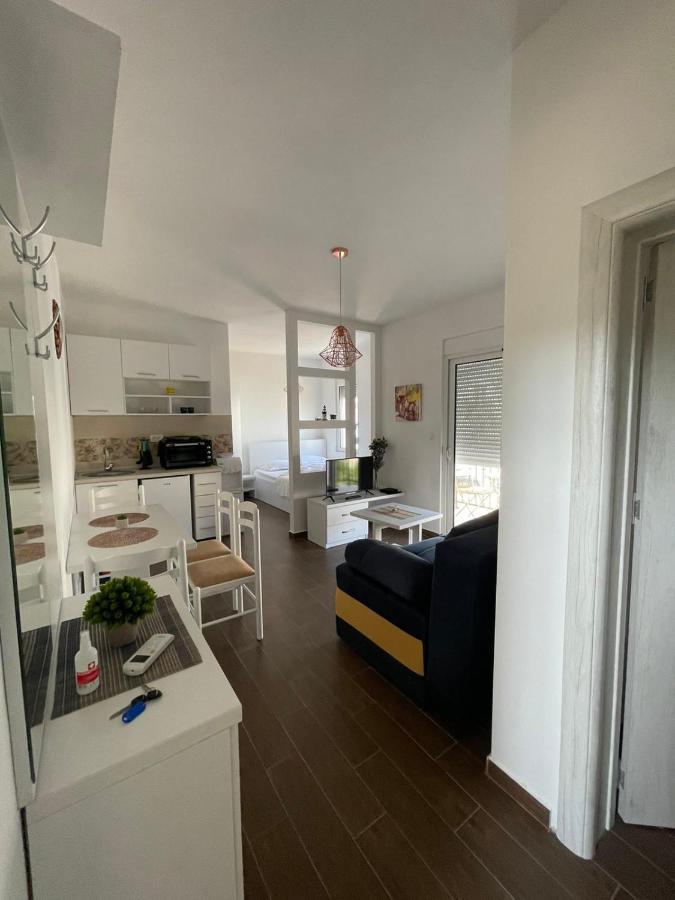 Apartments Tina Utjeha Dış mekan fotoğraf