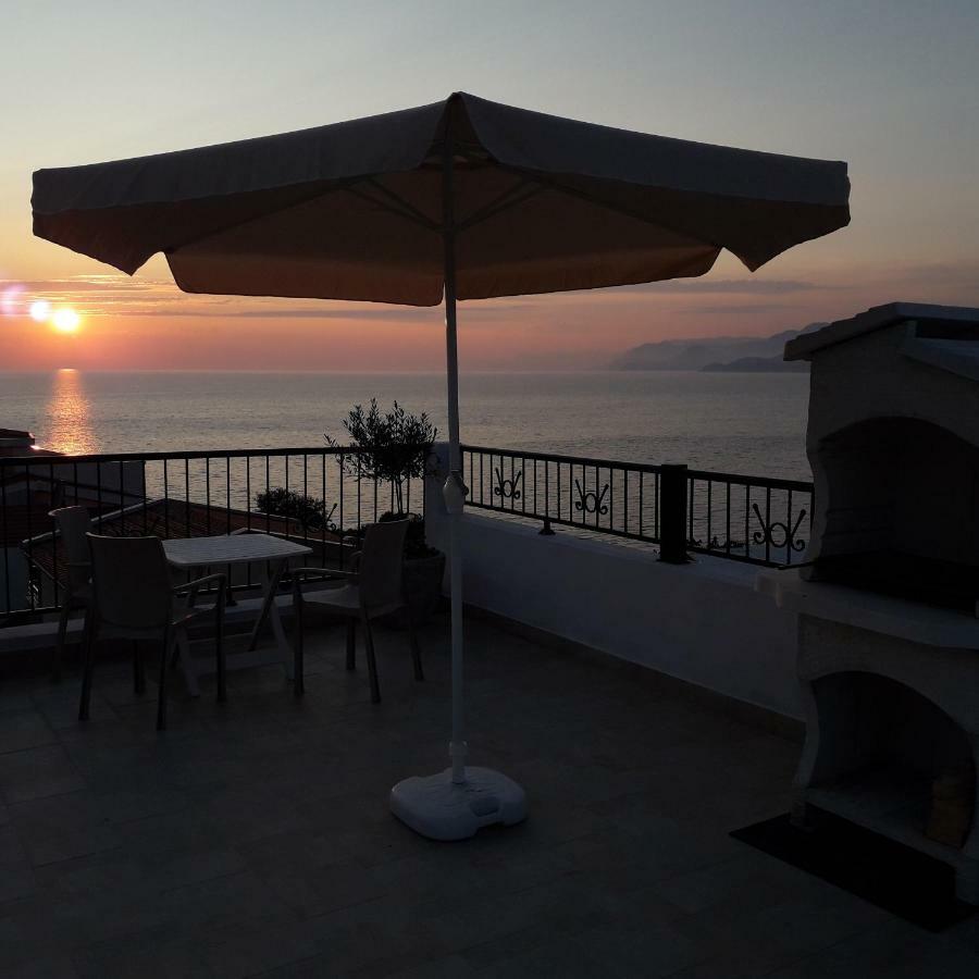 Apartments Tina Utjeha Dış mekan fotoğraf